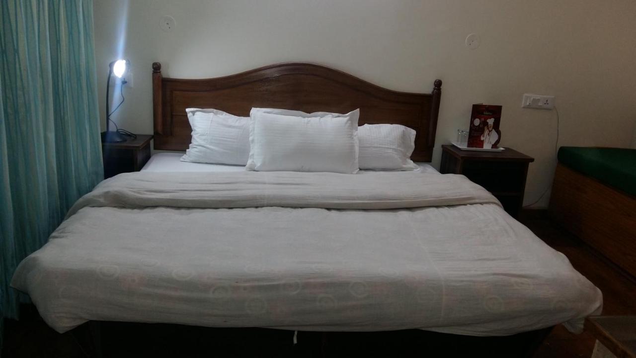 Hotel Le Talbot Shimla Bagian luar foto